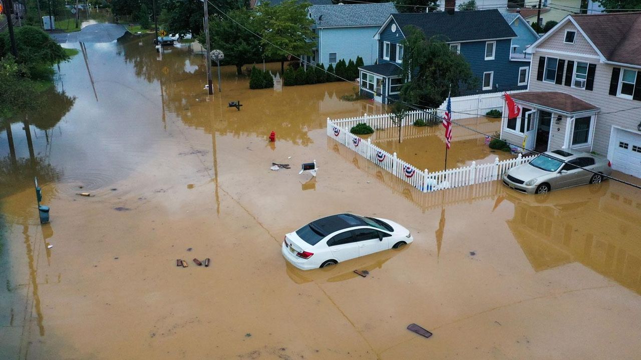 ABD'nin Tennessee eyaletinde sel: Can kaybı 22'ye yükseldi, 45 kişi kayıp