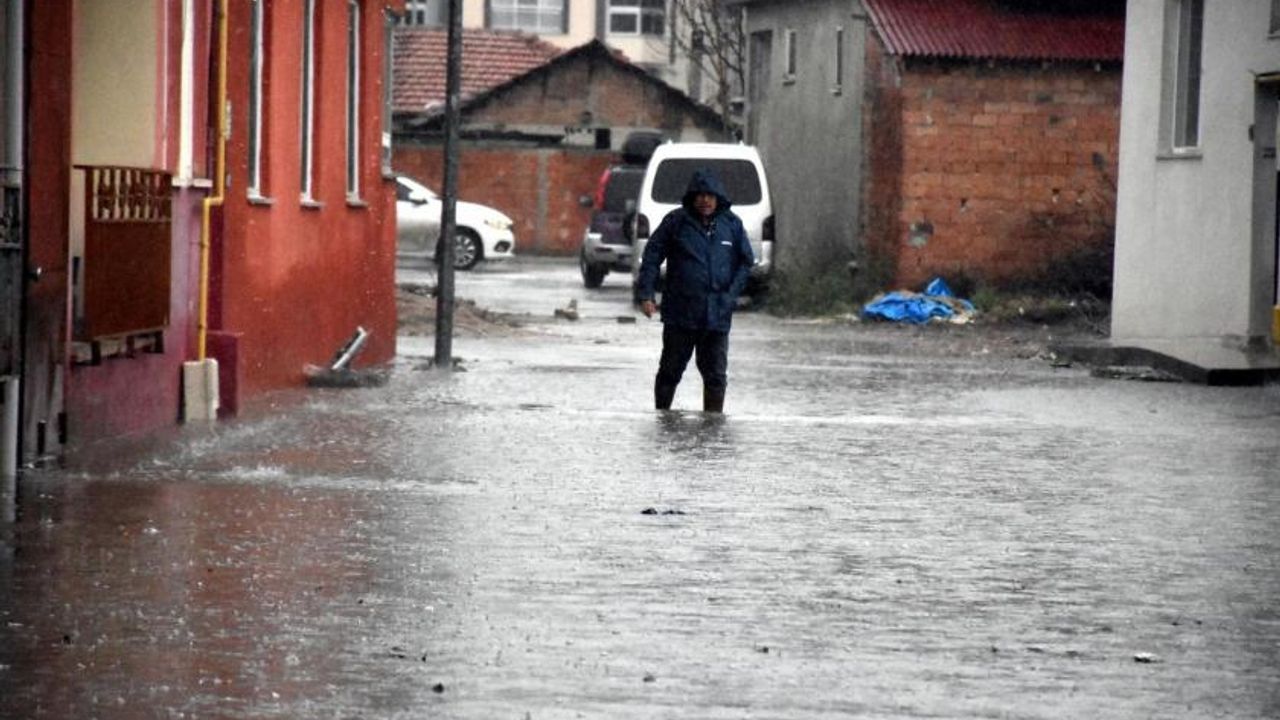 Meteoroloji'den Artvin Yusufeli için sağanak yağış uyarısı