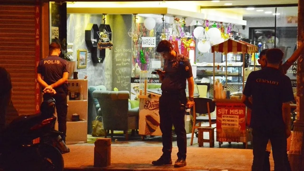 İstanbul Beyoğlu'nda kafede silahlı saldırı