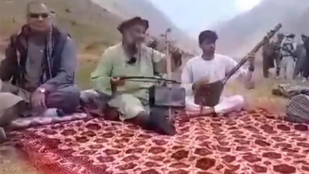 Taliban, Afgan halk müziği sanatçısı Andarabi'yi öldürdü