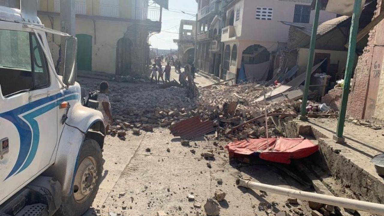 Haiti'deki depremde hayatını kaybedenlerin sayısı 227'ye yükseldi