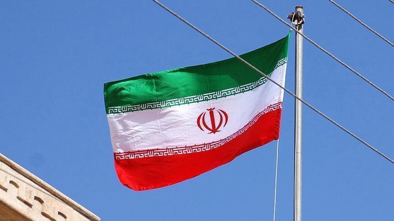 İran'da yeni hükümet nükleer görüşmeleri sürdürmeyi planlıyor