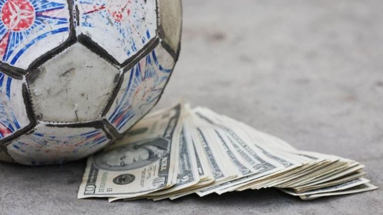 Futbolda transfere 10 yılda 48,5 milyar dolar harcama yapıldı