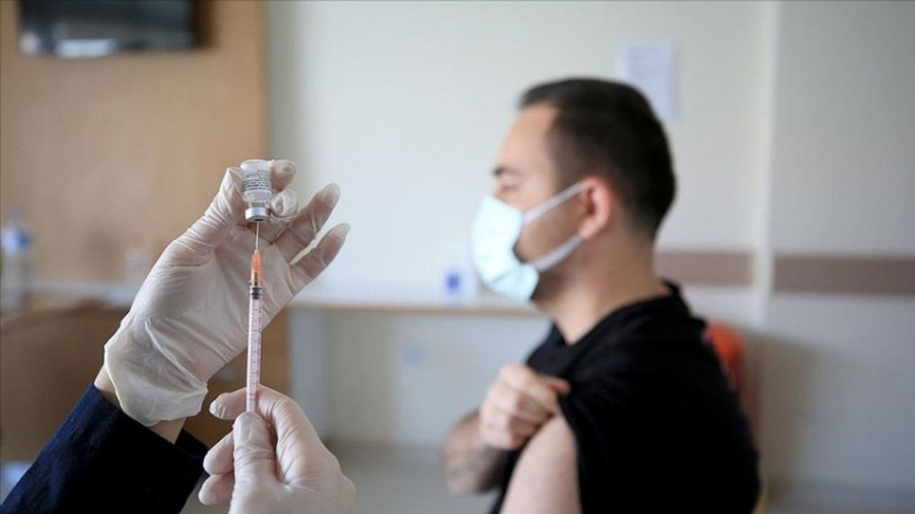 Çift doz aşı olmayanlara kısıtlama için kanun teklifi