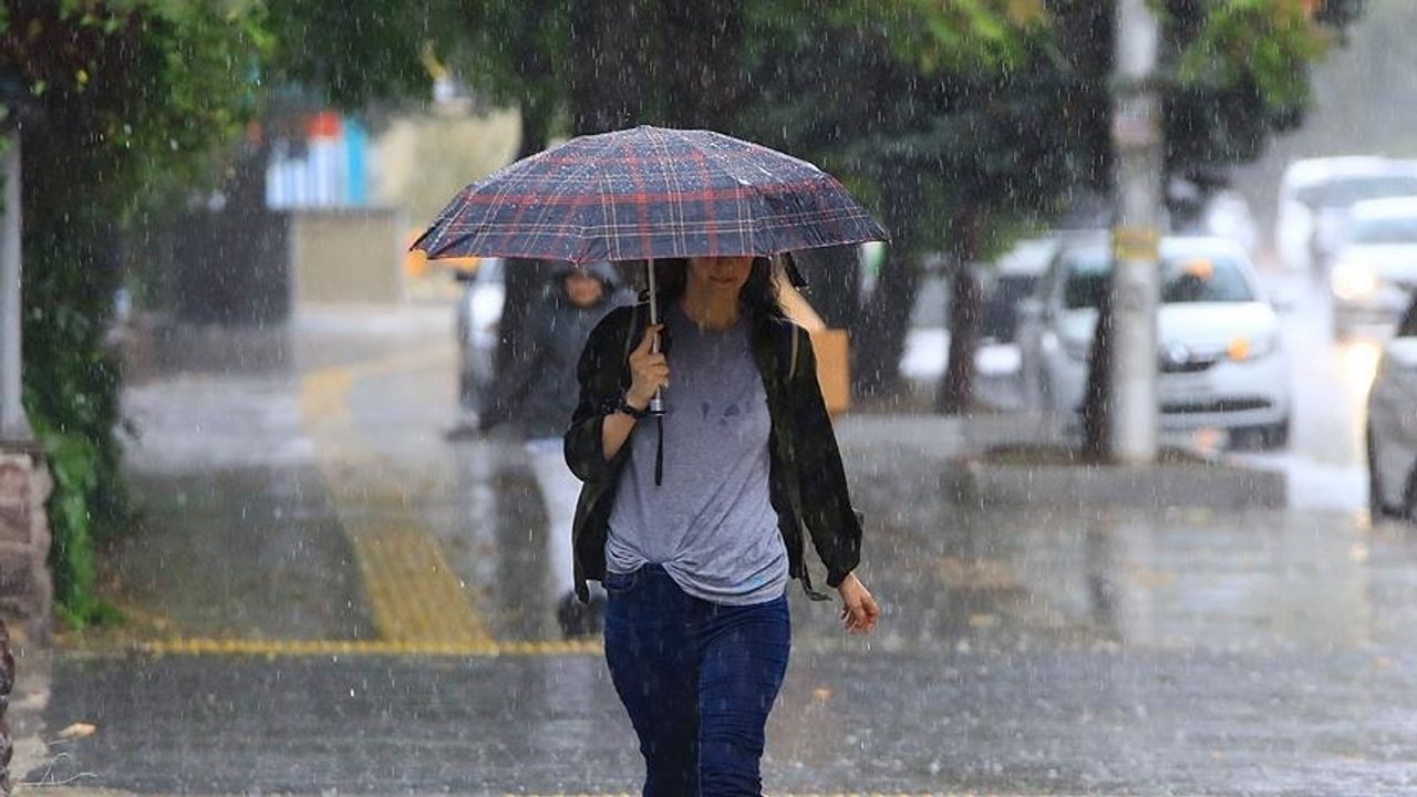 Meteoroloji'den İstanbul, Kocaeli, Sakarya ve Yalova için sağanak uyarısı