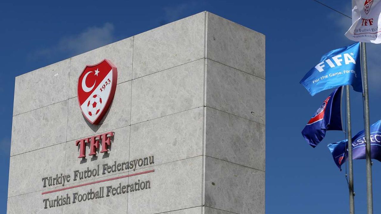 Türkiye Futbol Federasyonu, aşı olmayanları stadlara almayacak