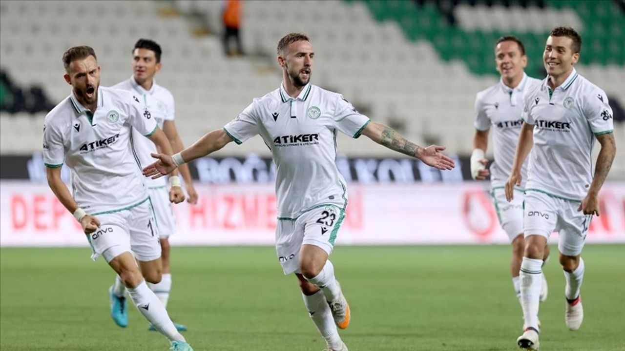 Konyaspor, sahasında Medipol Başakşehir'i 2-1 mağlup etti