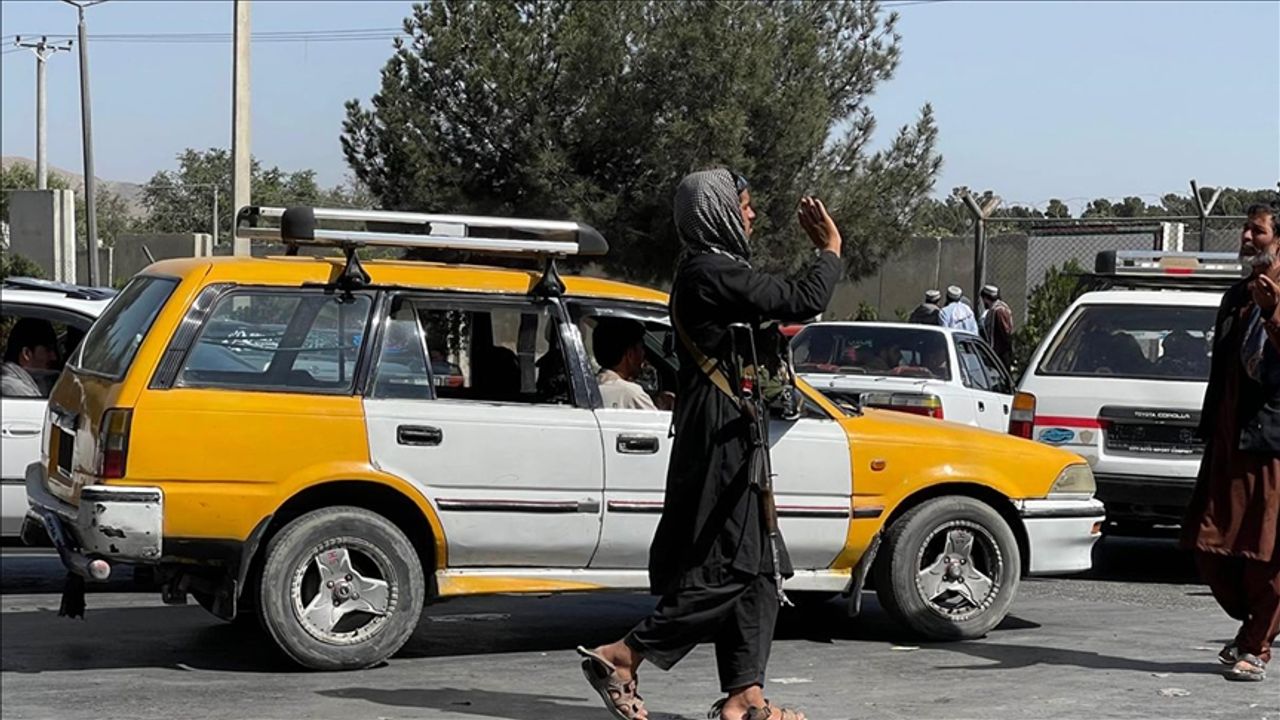 Taliban, kadın sağlık çalışanlarını işlerine dönmeye çağırdı