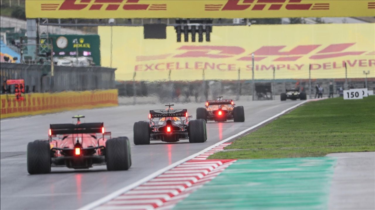 F1 Türkiye Grand Prix'si bir hafta ertelendi