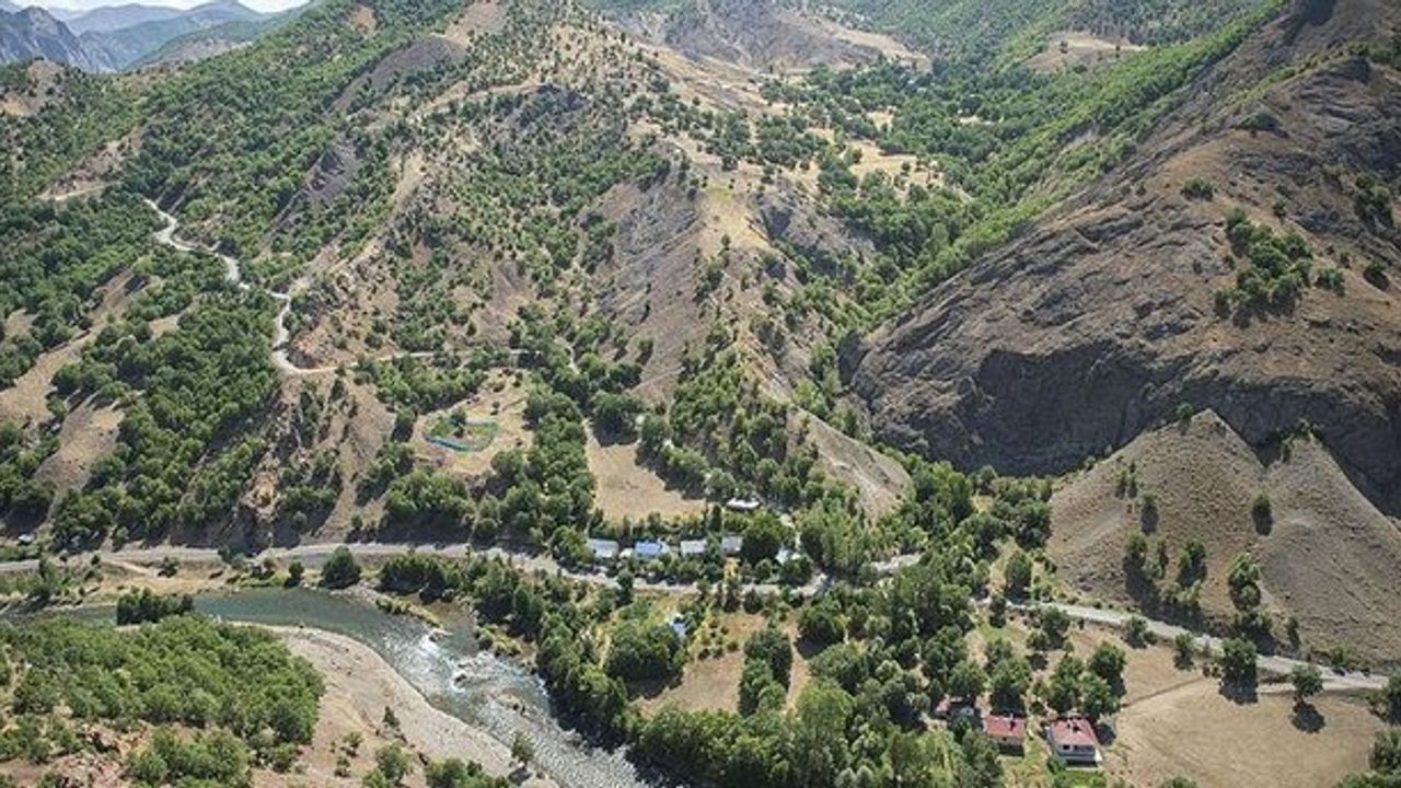 Tunceli'de kent merkezi ile 5 ilçede belirlenen ormanlık alanlara giriş ve çıkışlar yasaklandı