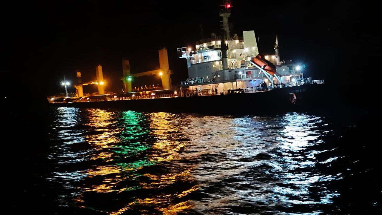 Çanakkale Boğazı açıklarında gemi kazası yaşandı