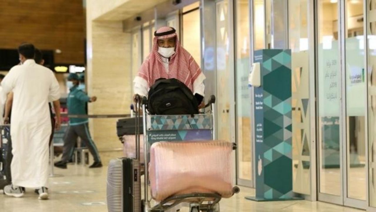 Suudi Arabistan BAE'ye seyahat yasağını kaldırdı