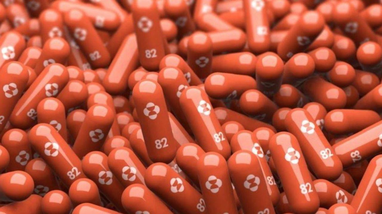 Bakan Koca duyurdu: "Covid-19 ilacı Molnupiravir Türkiye’de üretilecek"