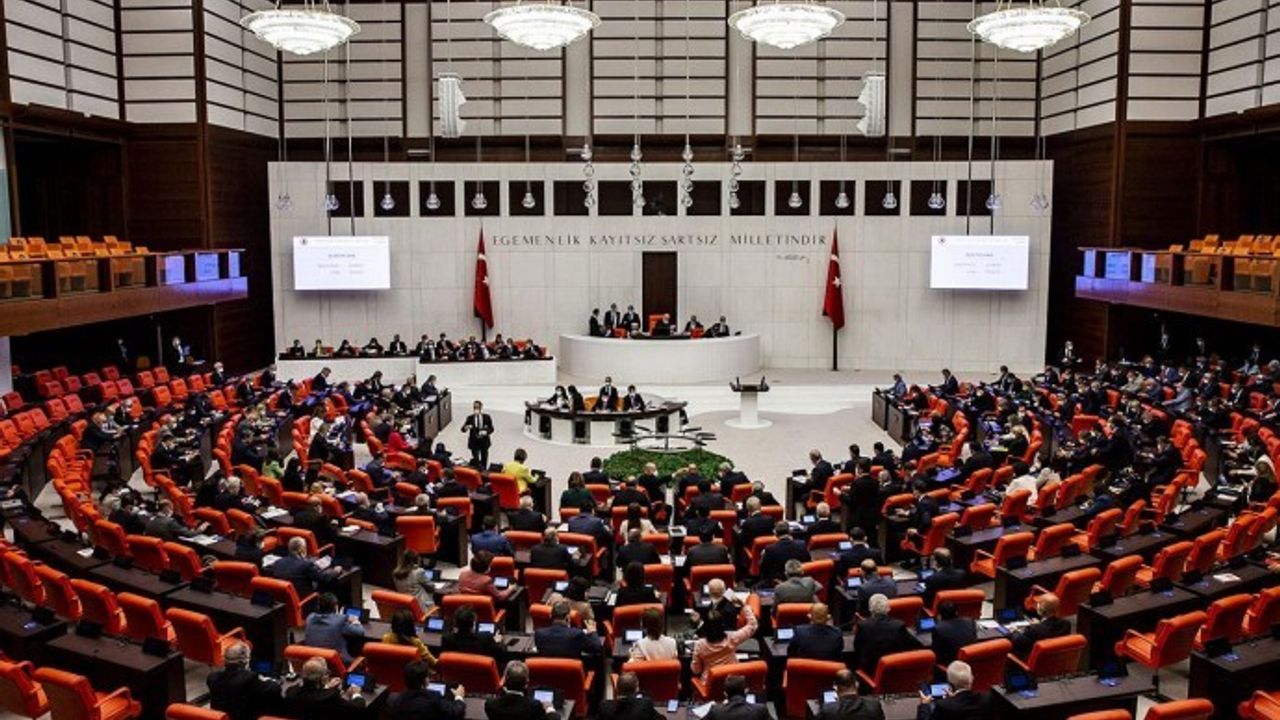 "AKP döneminde bütçeden yapılan faiz ödemeleri 1 trilyon 543 milyar liraya çıktı"