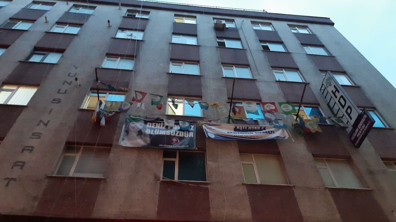 İstanbul'da HDP binasına yapılan saldırı dosyasına gizlilik kararı getirildi