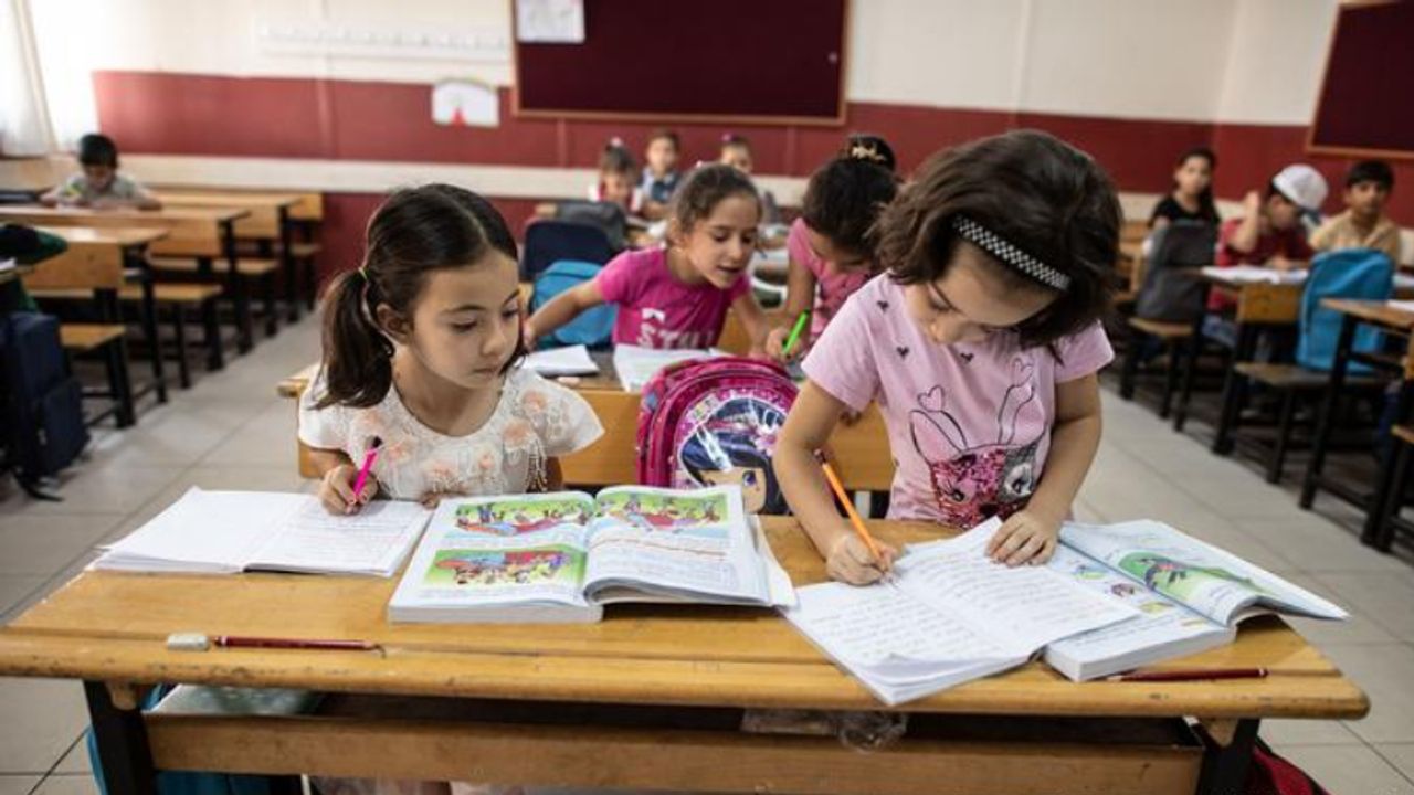 Suriyeli çocukların yüzde 35'i okula gidemiyor