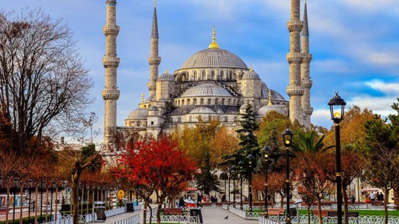 İstanbul Valiliği'nden İBB'ye Sultanahmet yasağı!