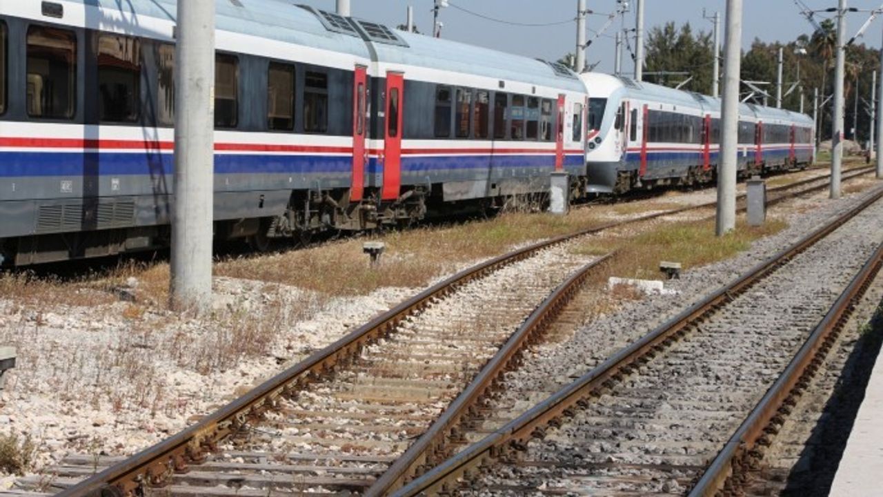 Adana-Mersin arası tren ücretlerine zam yapıldı