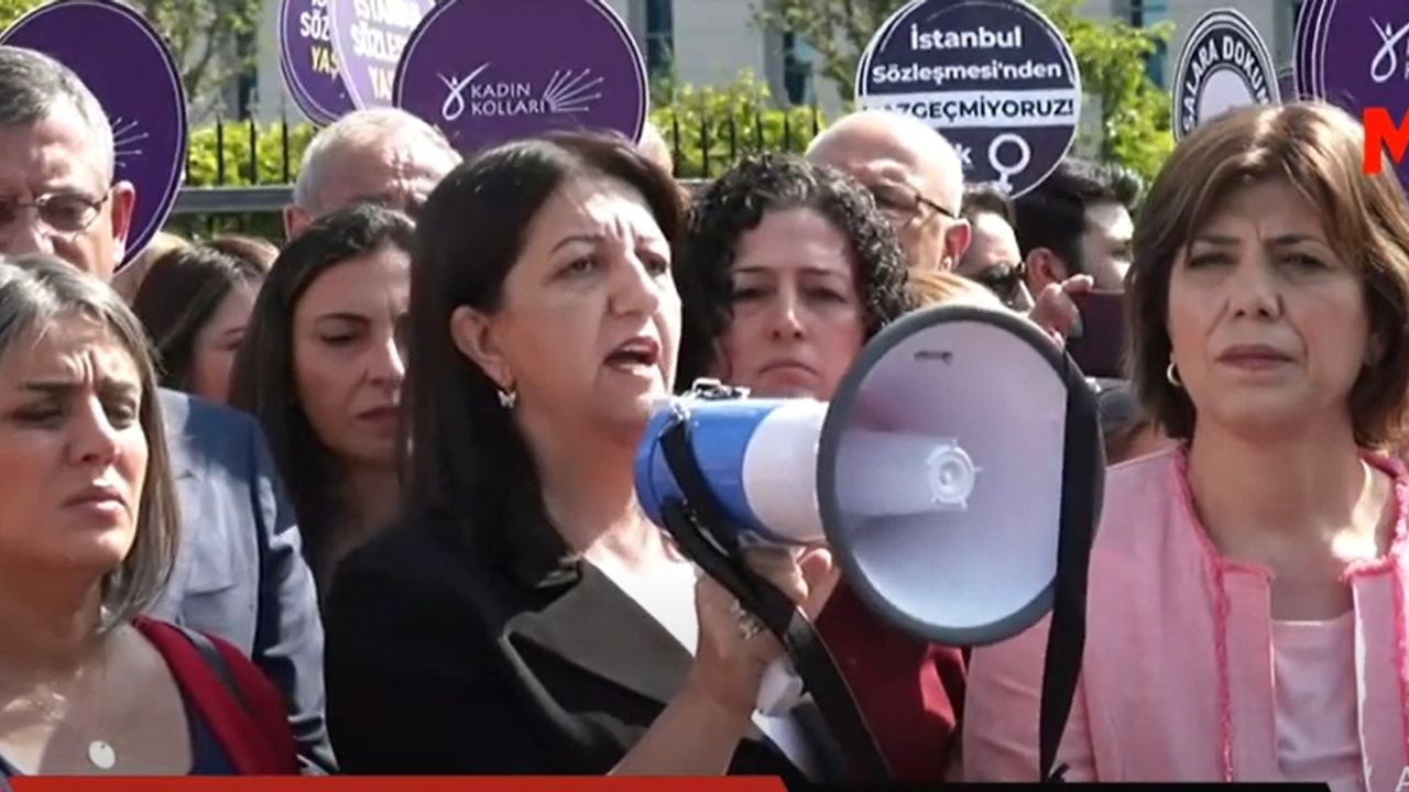 🟣 İstanbul Sözleşmesi duruşması Danıştay'da görülüyor: "Kırmızı çizgimizden vazgeçmeyiz"