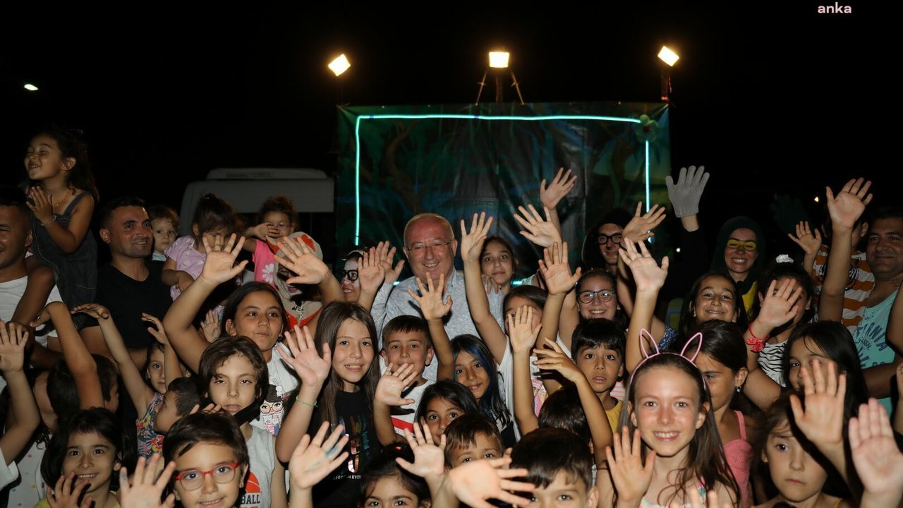 Menteşe'de 'Neşeli Orman' çocuk tiyatrosu sahnelendi