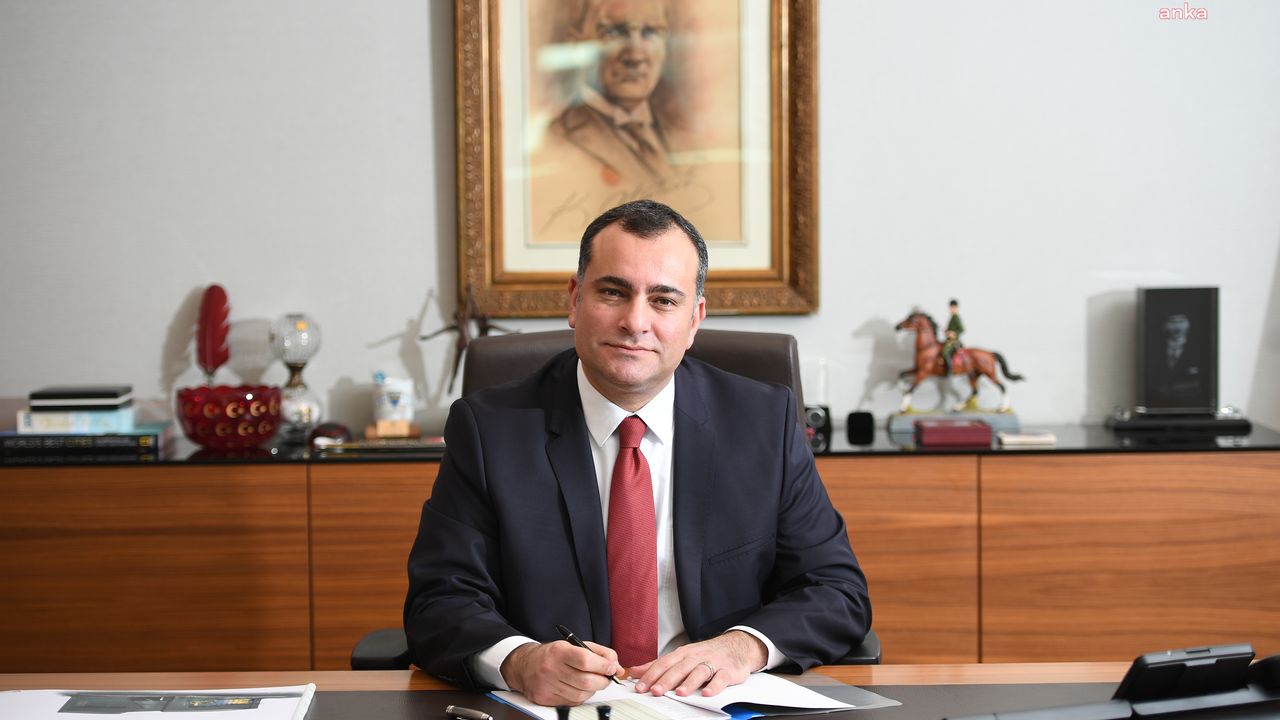 Çankaya Belediye Başkanı, ODTÜ mezuniyet törenine talip olduklarını açıkladı: Devrim Stadı verilsin!