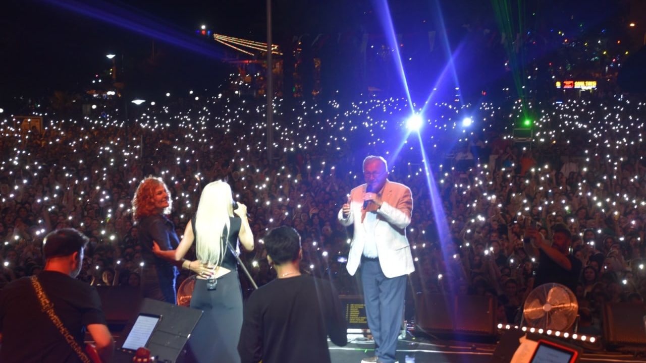 Karadeniz Ereğli'de festivalin ilk günü üç muhteşem konser