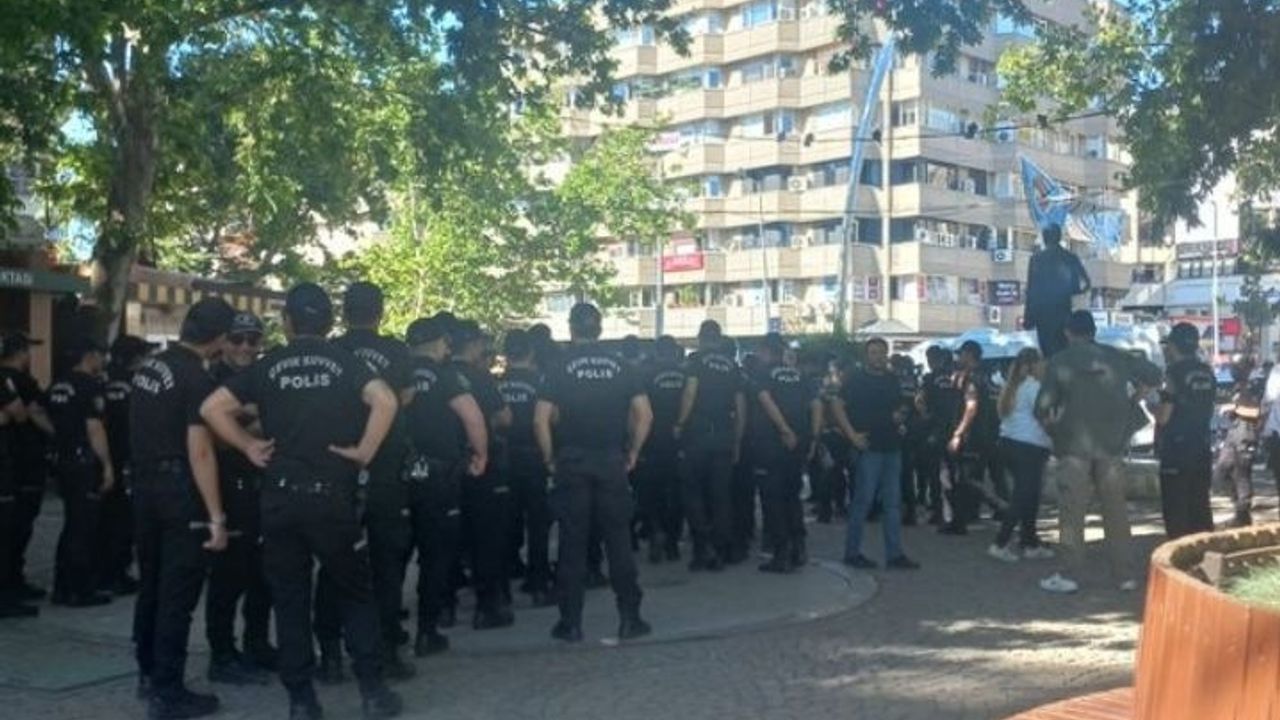 Ankara'da Onur Yürüyüşü'ne polis ve Yeniden Refah saldırısı