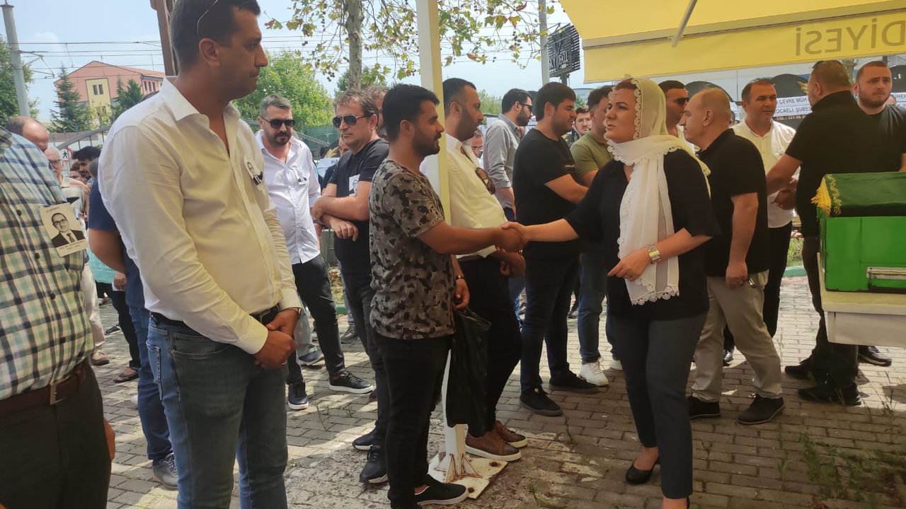 İzmit Belediye Başkanı Hürriyet, Mutman ailesinin acısını paylaştı