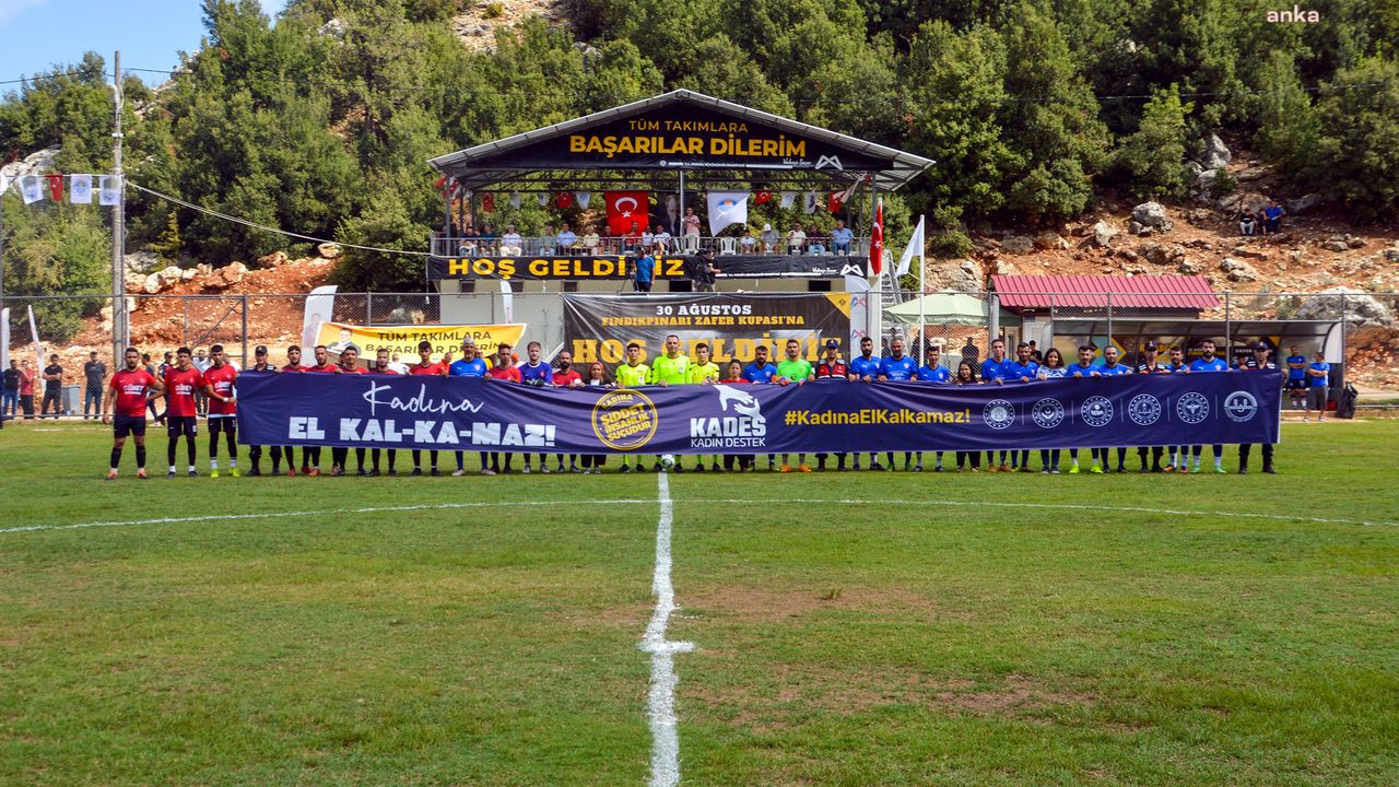 Mersin’deki ‘Fındıkpınarı 30 Ağustos Zafer Kupası’nda finalistler belli oldu