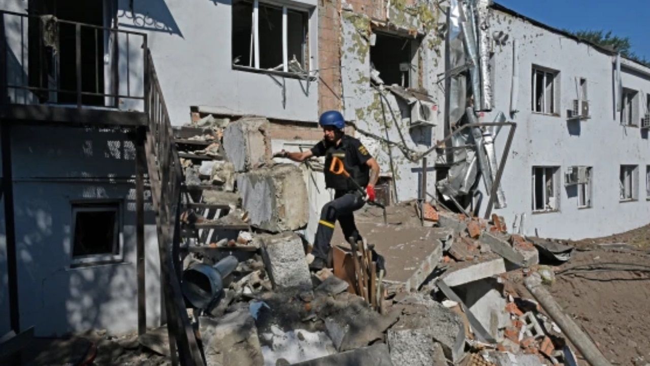 Rus güçleri Dnipropetrovsk'i vurdu: En az 13 kişi hayatını kaybetti