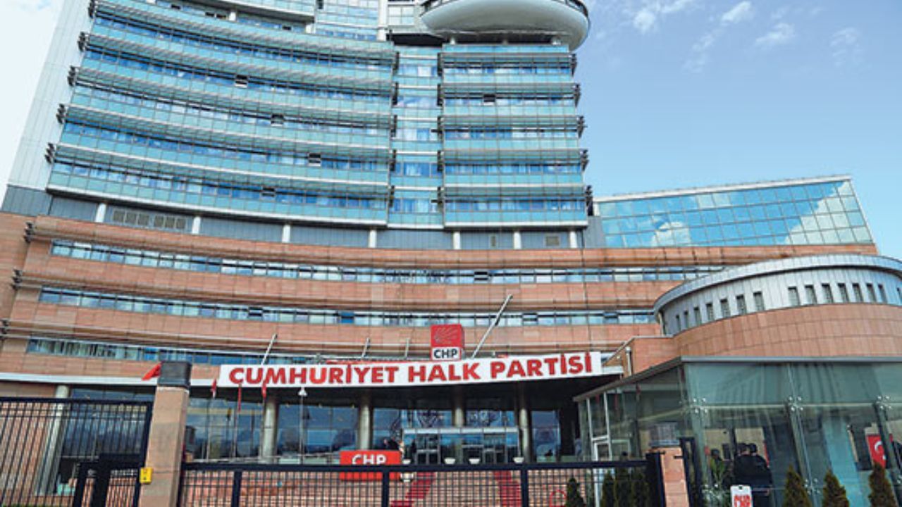 CHP'den seçim sonrası kamuda bürokrat hazırlığı: Listeler hazırlanıyor