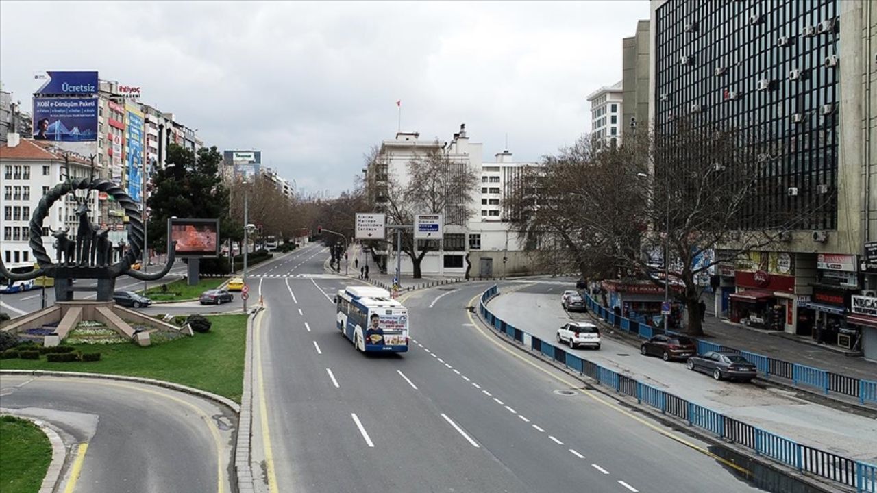 30 Ağustos Zafer Bayramı kutlamaları dolayısıyla Ankara’da bazı yollar trafiğe kapatılacak