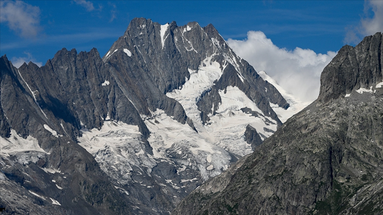 İsviçre'de hükümetten buzulların erimesine karşı 3 milyar franklık tedbir paketi