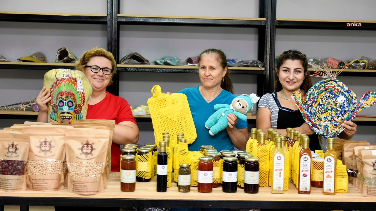 Muratpaşa Belediyesi Kadın Kooperatifleri ürünleri Erdal İnönü Kent Parkı’nda satılacak