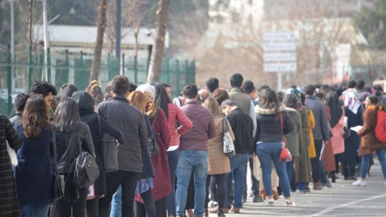 Türkiye'de 8 ayda 1,1 milyon kişi işten atıldı