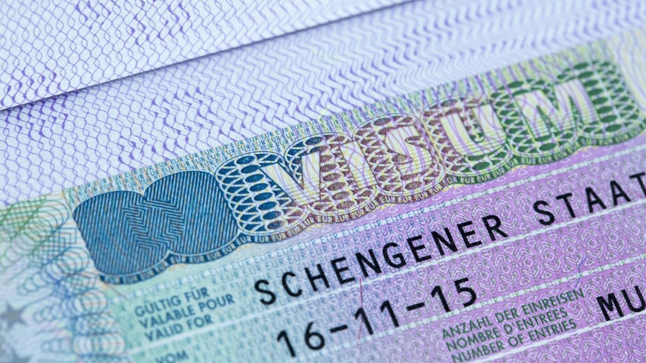 Schengen vizesi başvurularının neden reddedildiği ortaya çıktı: Seyahat amacı net ve inandırıcı değil