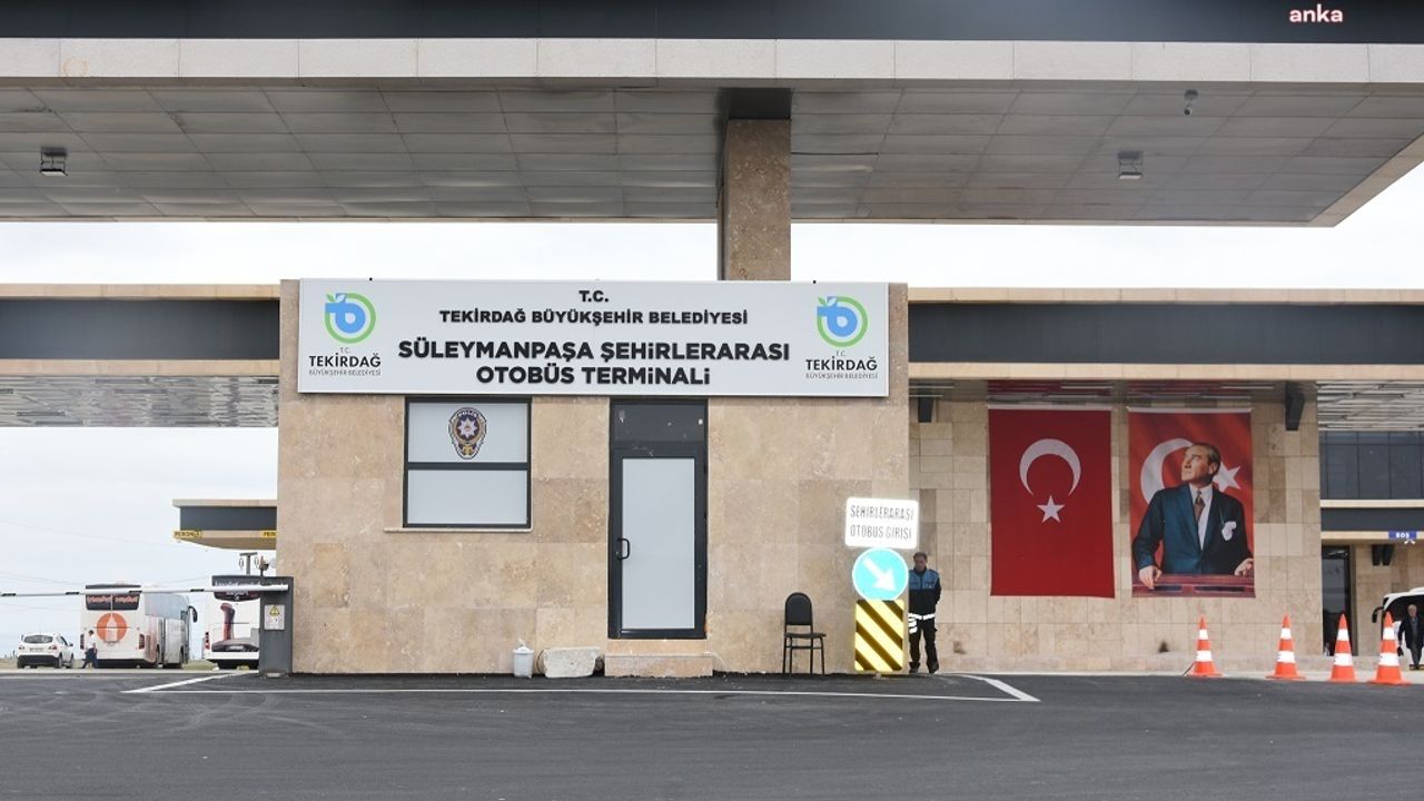 Tekirdağ Belediyesi’nin yarın hizmete açacağı Süleymanpaşa Otobüs Terminali’ne vandal saldırı yapıldı