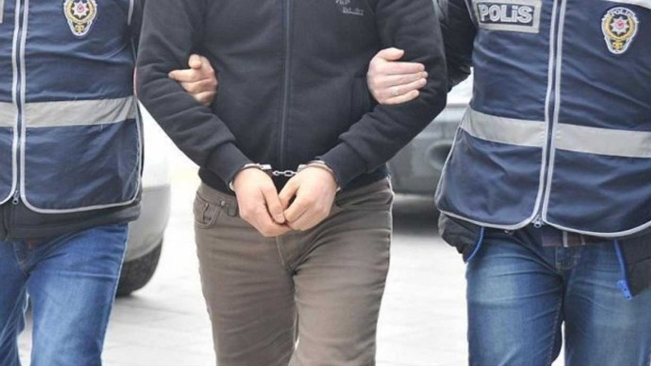 Mersin'de 25 Kasım'da gözaltına alınan 23 kişiden 12'si tutuklandı