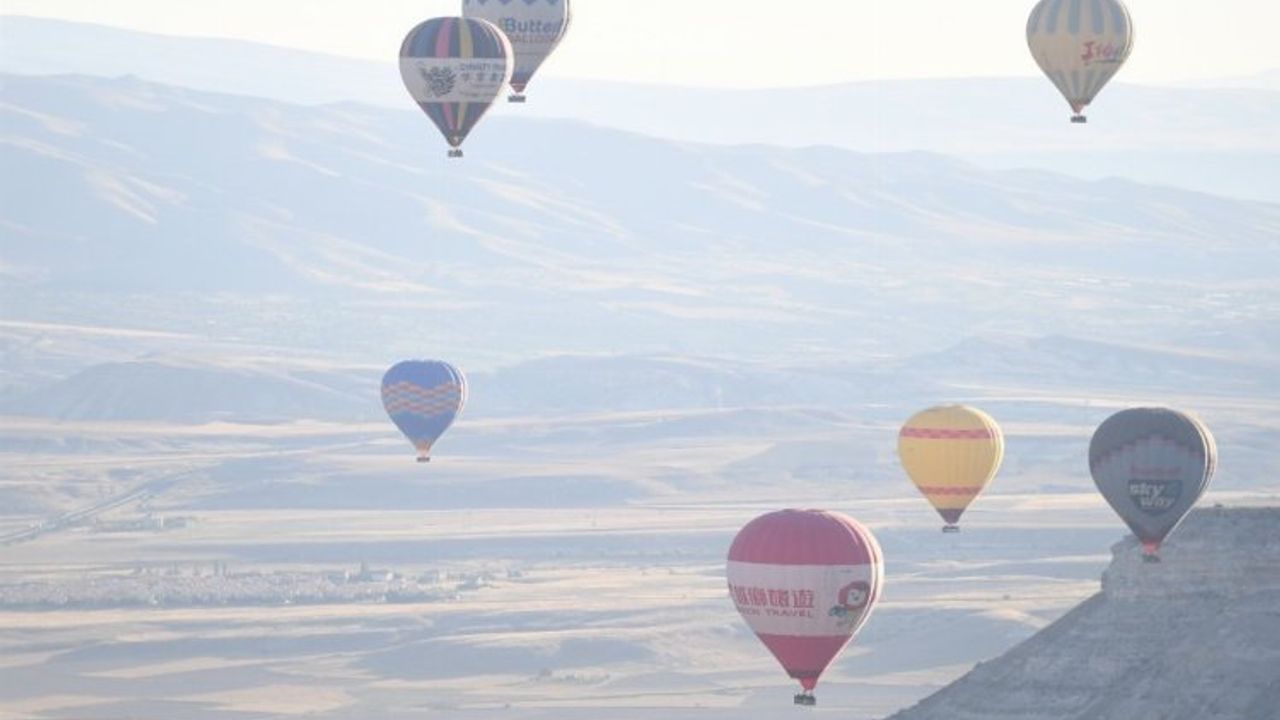 Bakan Adil Karaismailoğlu, 2022 yılının 10 aylık diliminde 660 bin kişi balonla uçtu