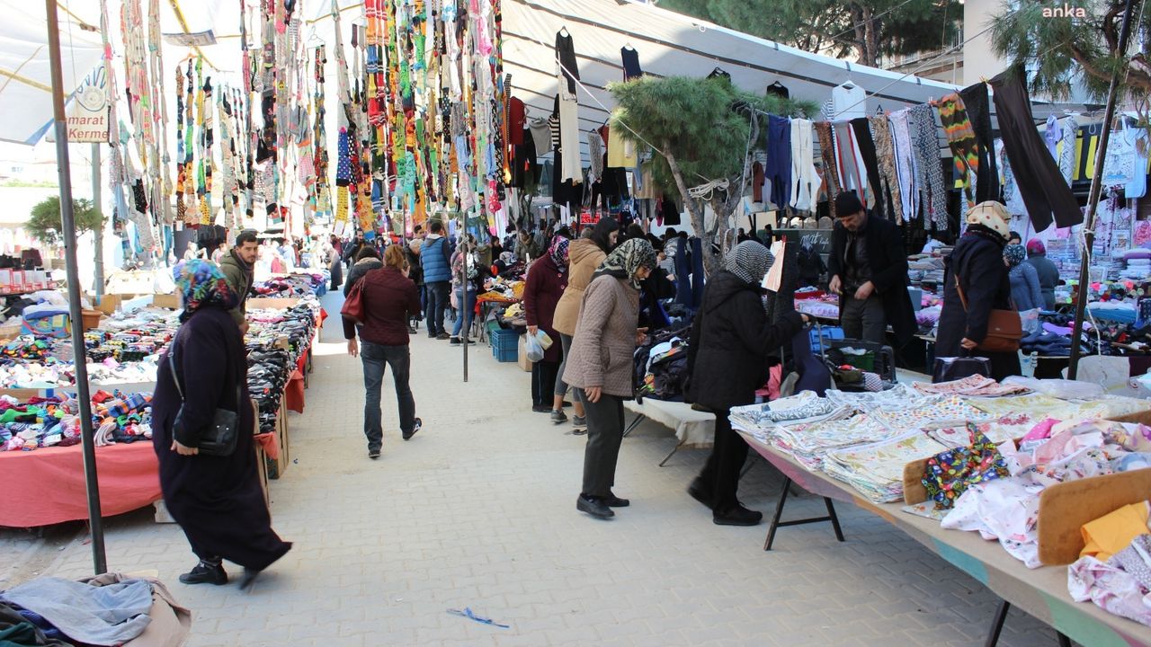 Burhaniye Belediye zabıtası pazar yerlerini denetliyor