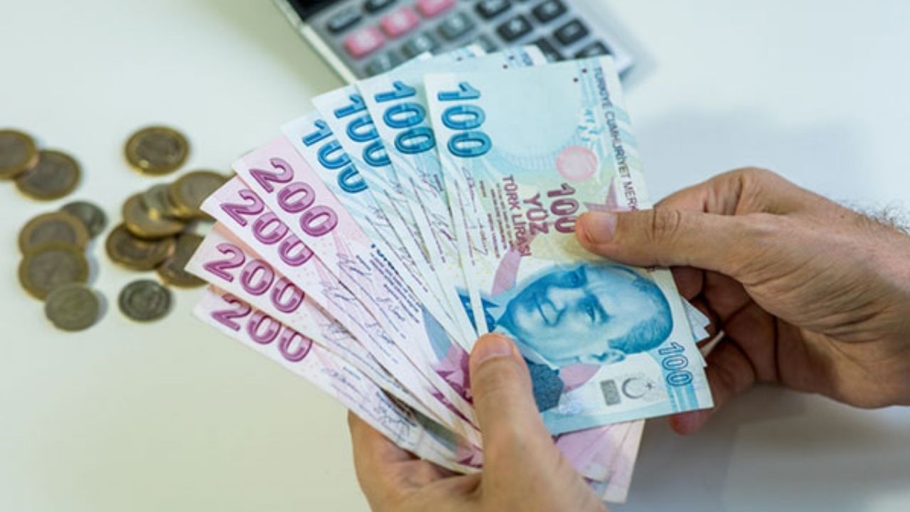 Sendikalardan Türk-İş’e tepki: Önerdikleri rakamla kira bile ödenemez