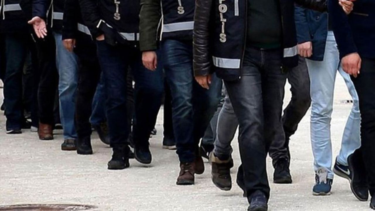Hapis cezasıyla aranan 10 hükümlü Manisa sokaklarında yakalandı