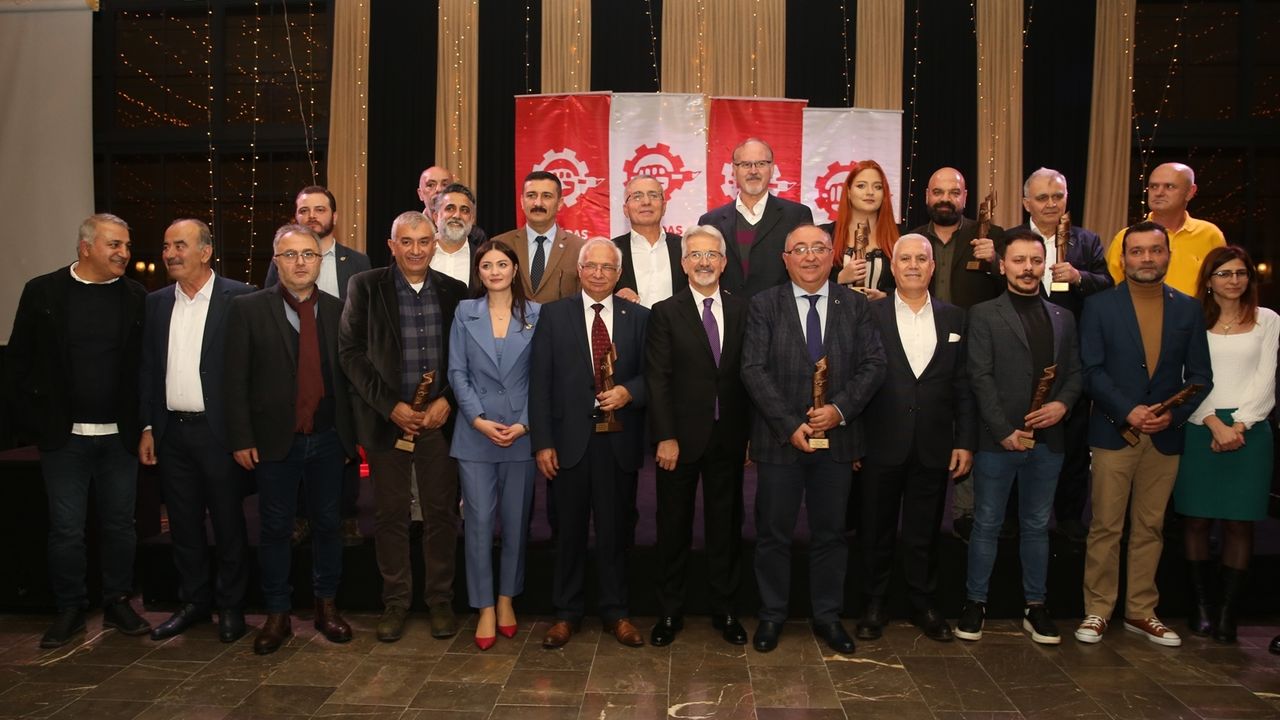 ÇGD Bursa Şubesi'nden Turgay Erdem'e çevre ödülü