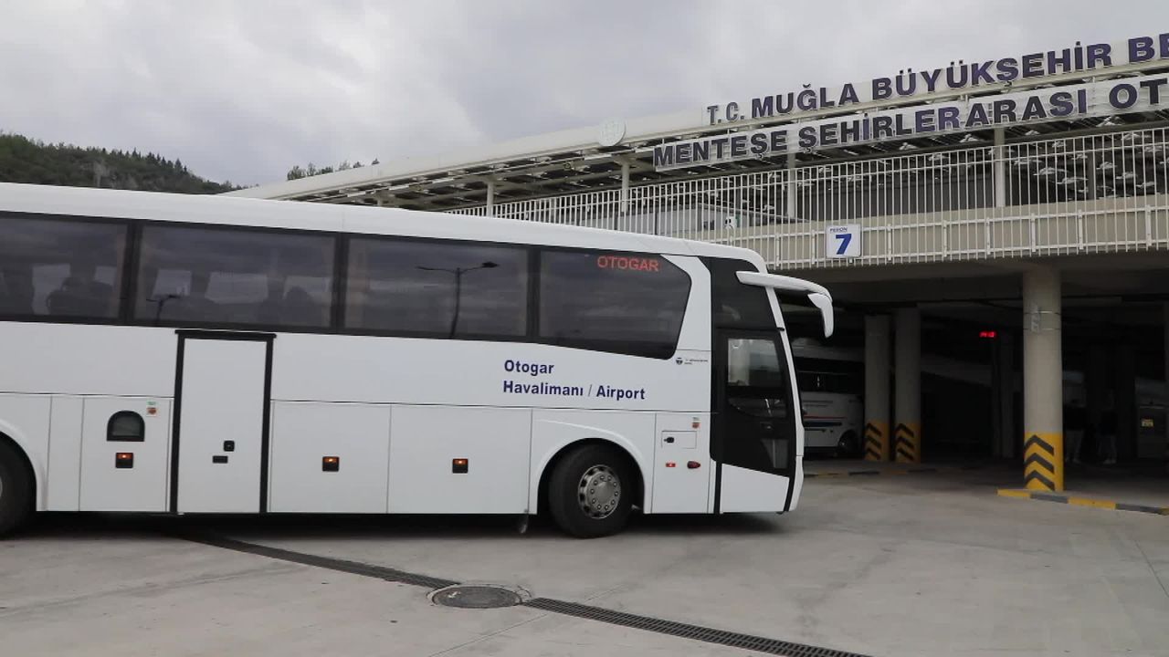 Muğla Büyükşehir 2022 yılında 584 bin yolcuyu havaalanlarına taşıdı