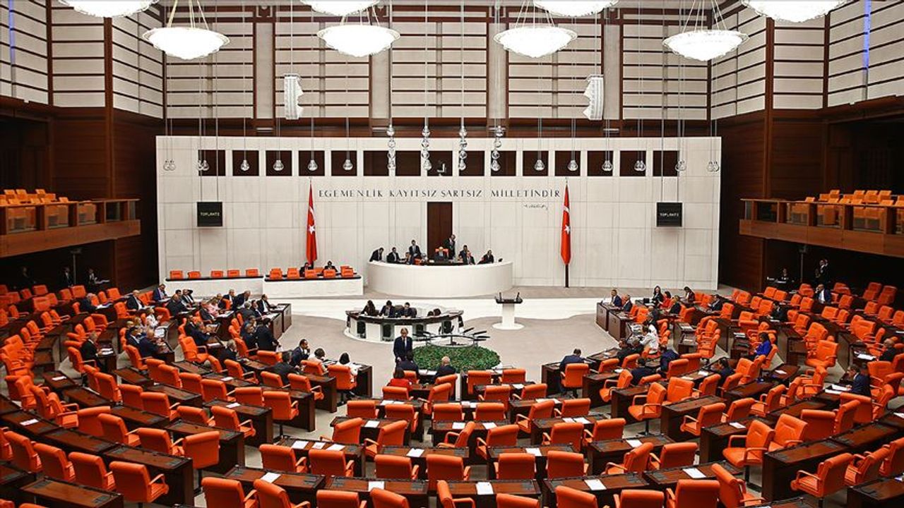 CHP’nin “azalan yağışların yaratacağı sorunların araştırılması” önerisi AKP ve MHP oylarıyla reddedildi