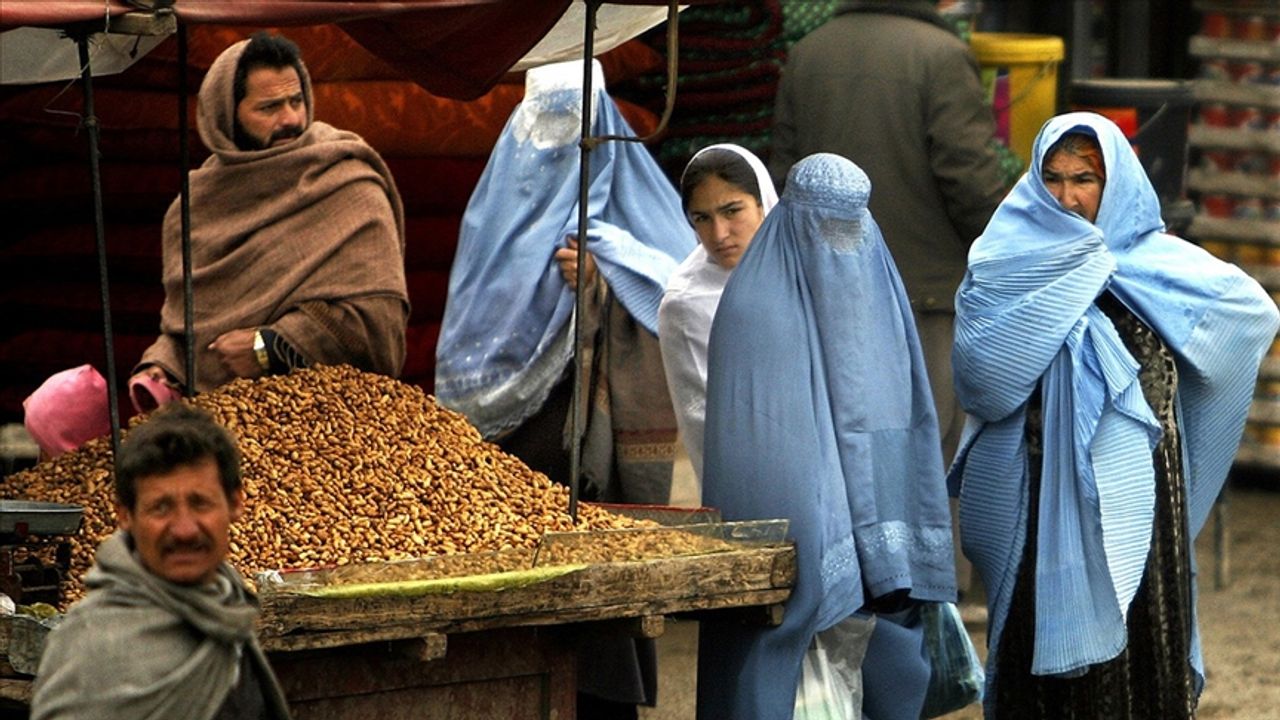 BM: Afganistan'da 6 milyon kişinin gıda güvensizliği ile karşı karşıya olduğu konusunda uyardı