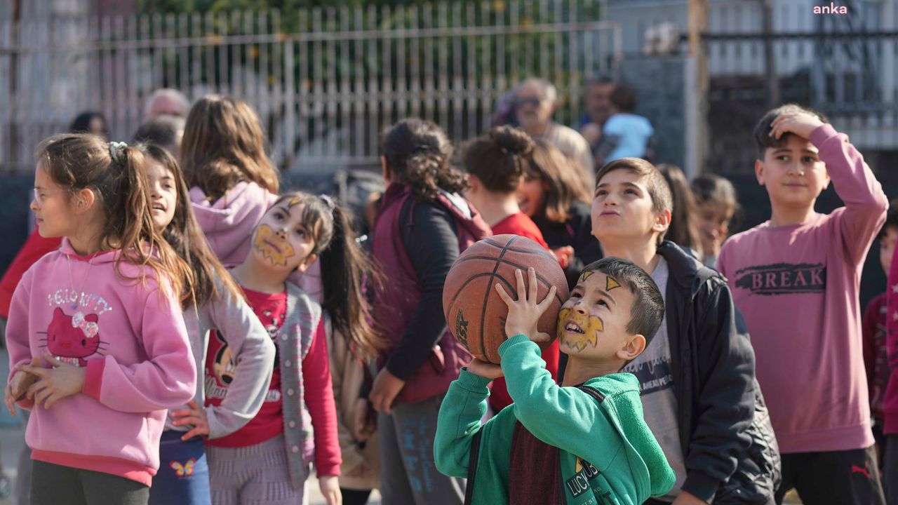 Adana Büyükşehir yarıyıl tatilinde çocuklar için şenlik düzenliyor