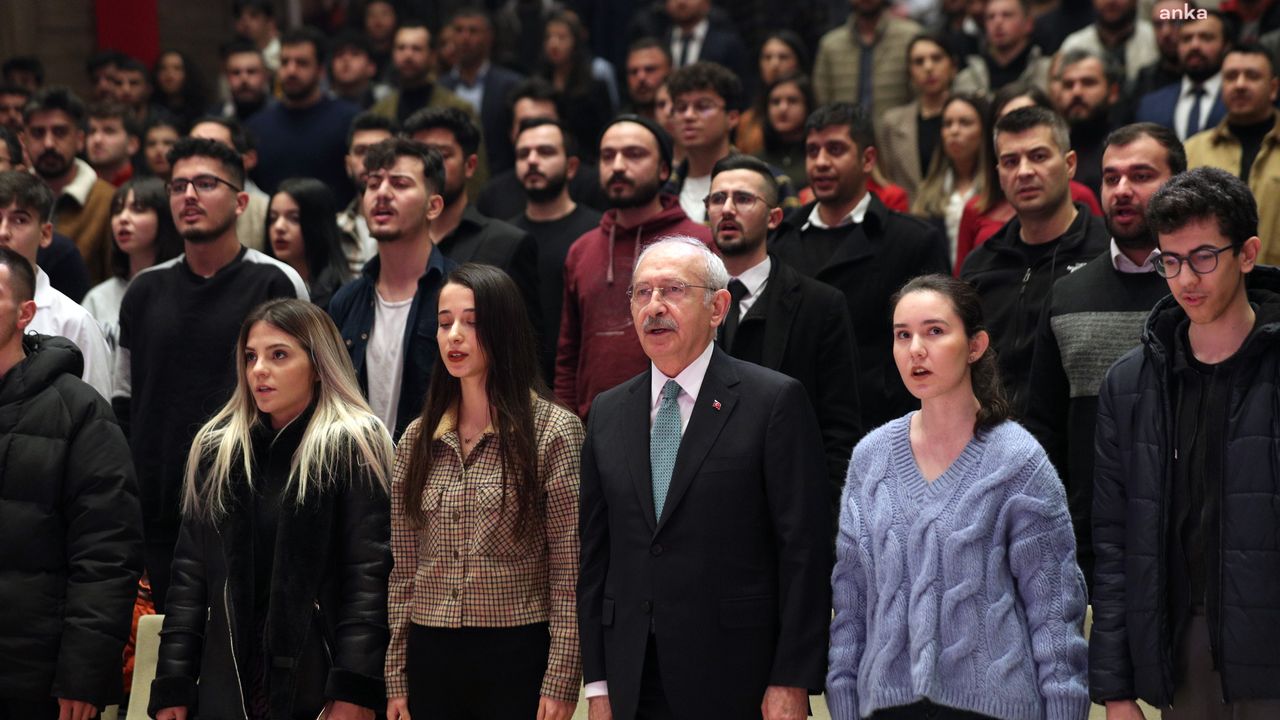CHP Genel Başkanı Kemal Kılıçdaroğlu, Gaziantep’te gençlerle buluştu