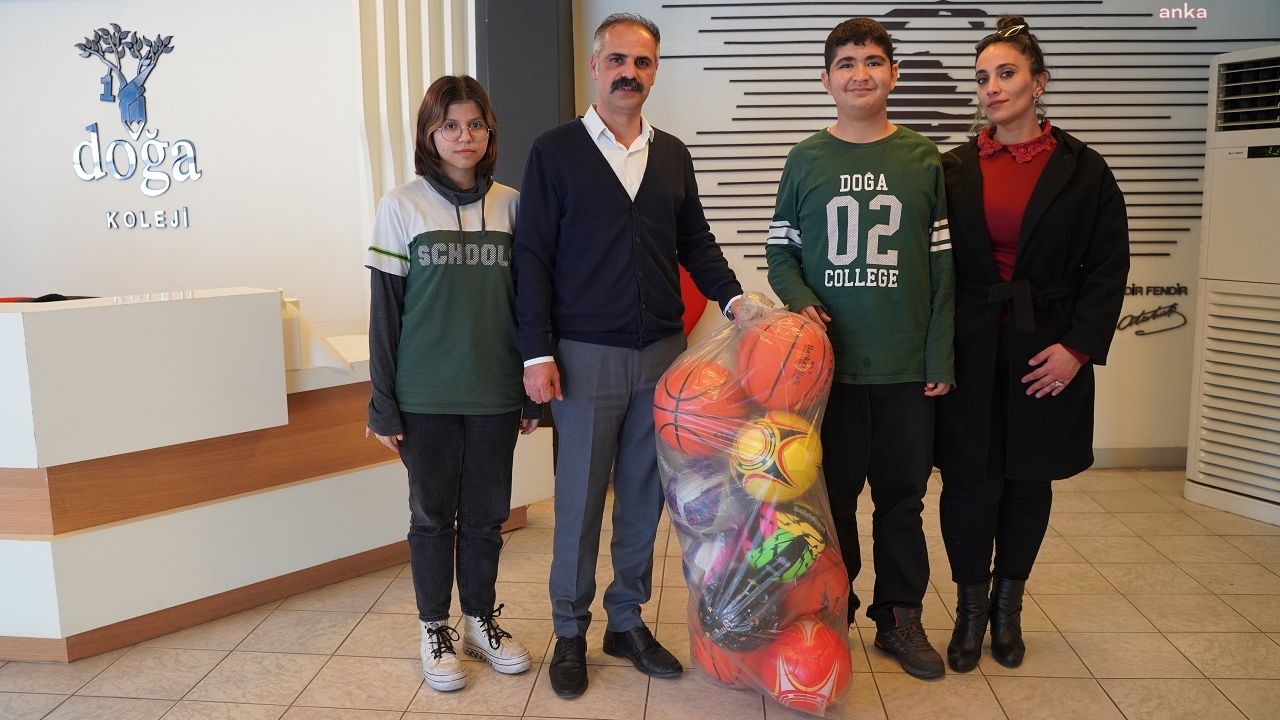 Muratpaşa'da atık pil toplama kampanyasında dereceye giren okullara ödülleri dağıtıldı