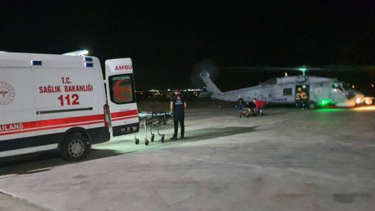 Gökçeada'dan iki hasta Çanakkale'ye 'hava'dan sevk edildi
